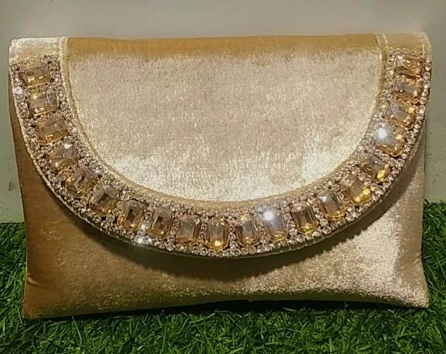 BEAUTIFUL PARTY WEAR CLUTCHE FOR WOMEN