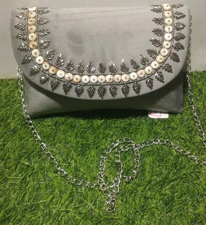 BEAUTIFUL PARTY WEAR CLUTCHE FOR WOMEN