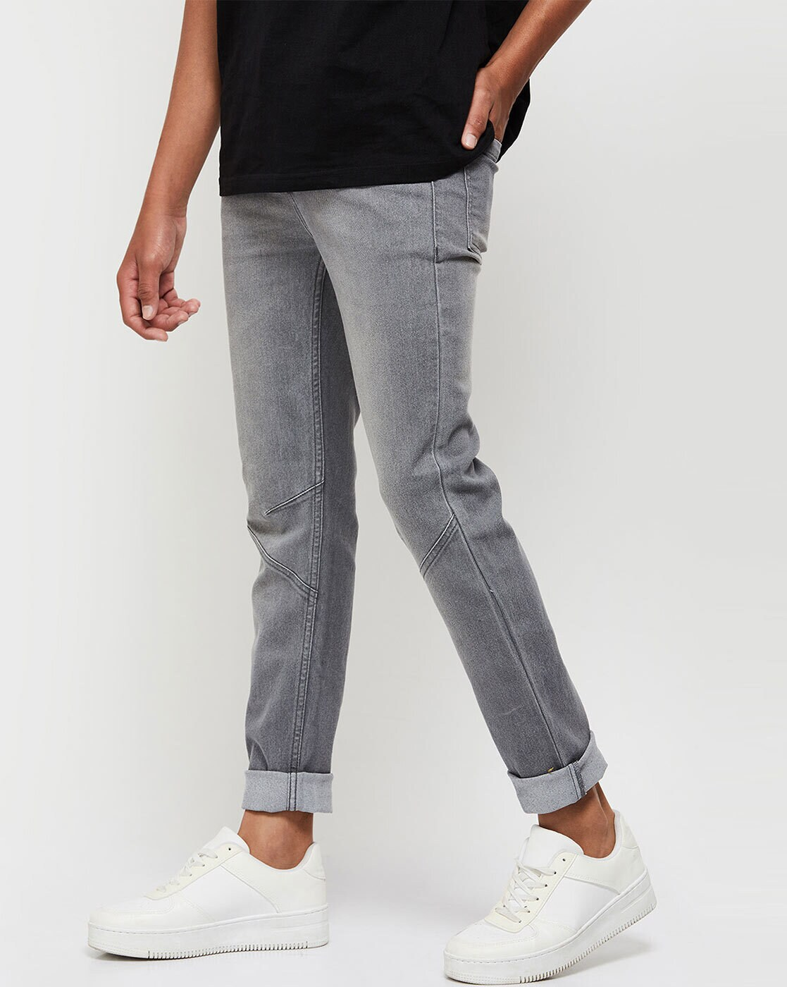 BRANDED JEANS FOR BOY'S