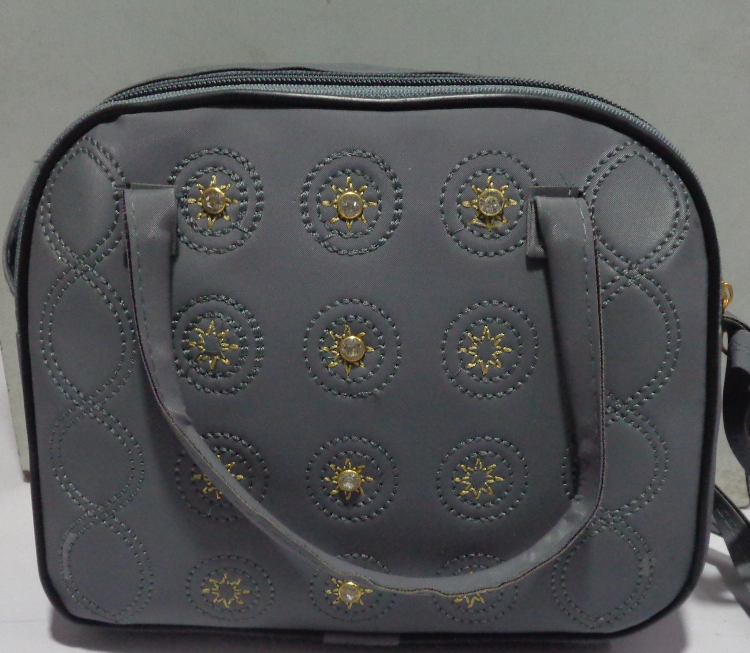 PRIMIUM SLING BAG FOR WOMEN