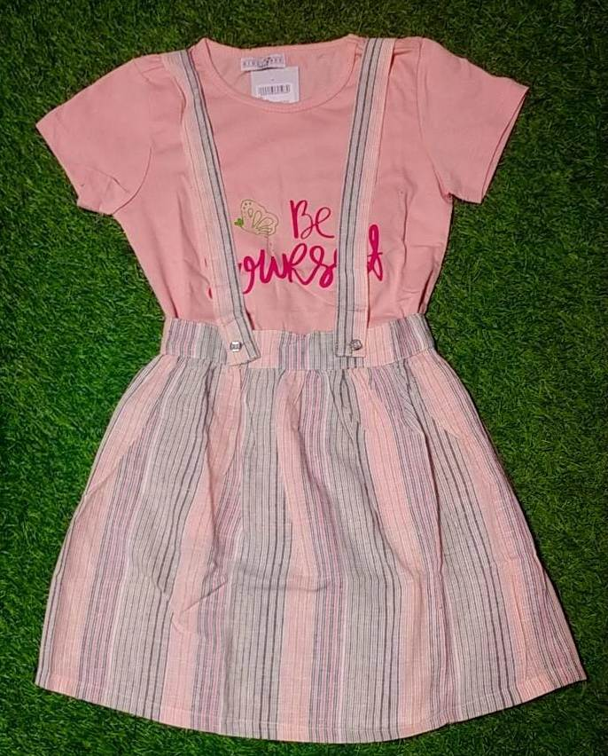 BRANDED T-SHIRT AND SKIRT FOR GIRL'S