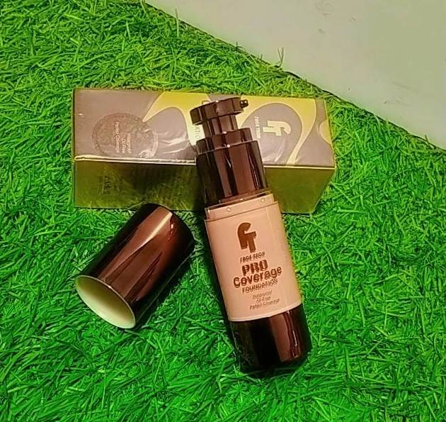 FACE TECH PRO COVERAGE FOUNDATION WATERPROOF OIL FREE PERFECT COVERAGE 30ML.
