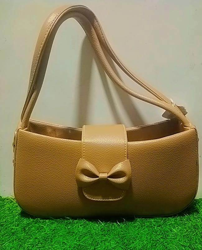 PRIMIUM LEATHER SLING BAG FOR WOMEN